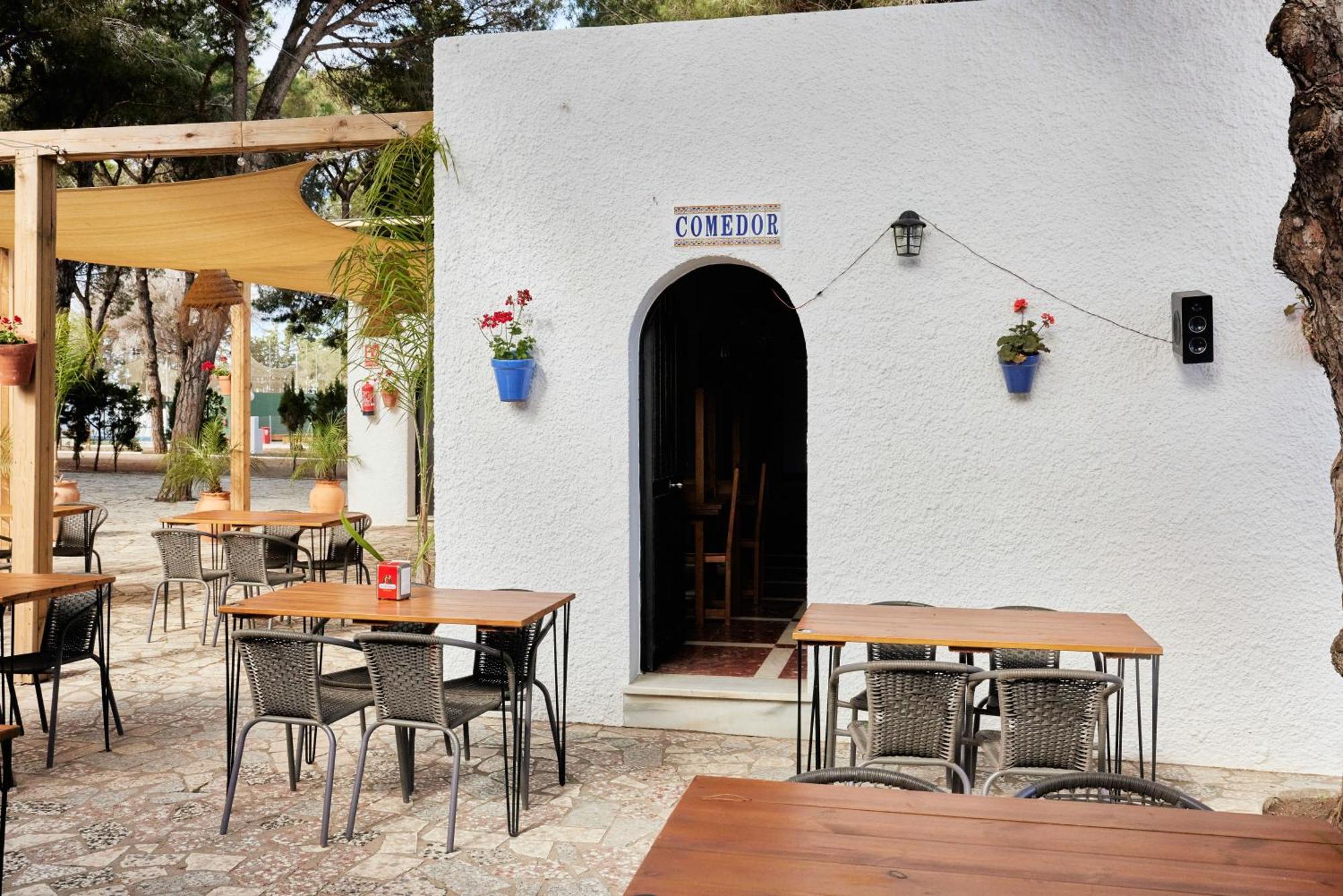 Taiga Conil Hotel Conil De La Frontera Exterior photo